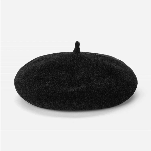 New black Plain Beret Cap - Picture 2 of 3